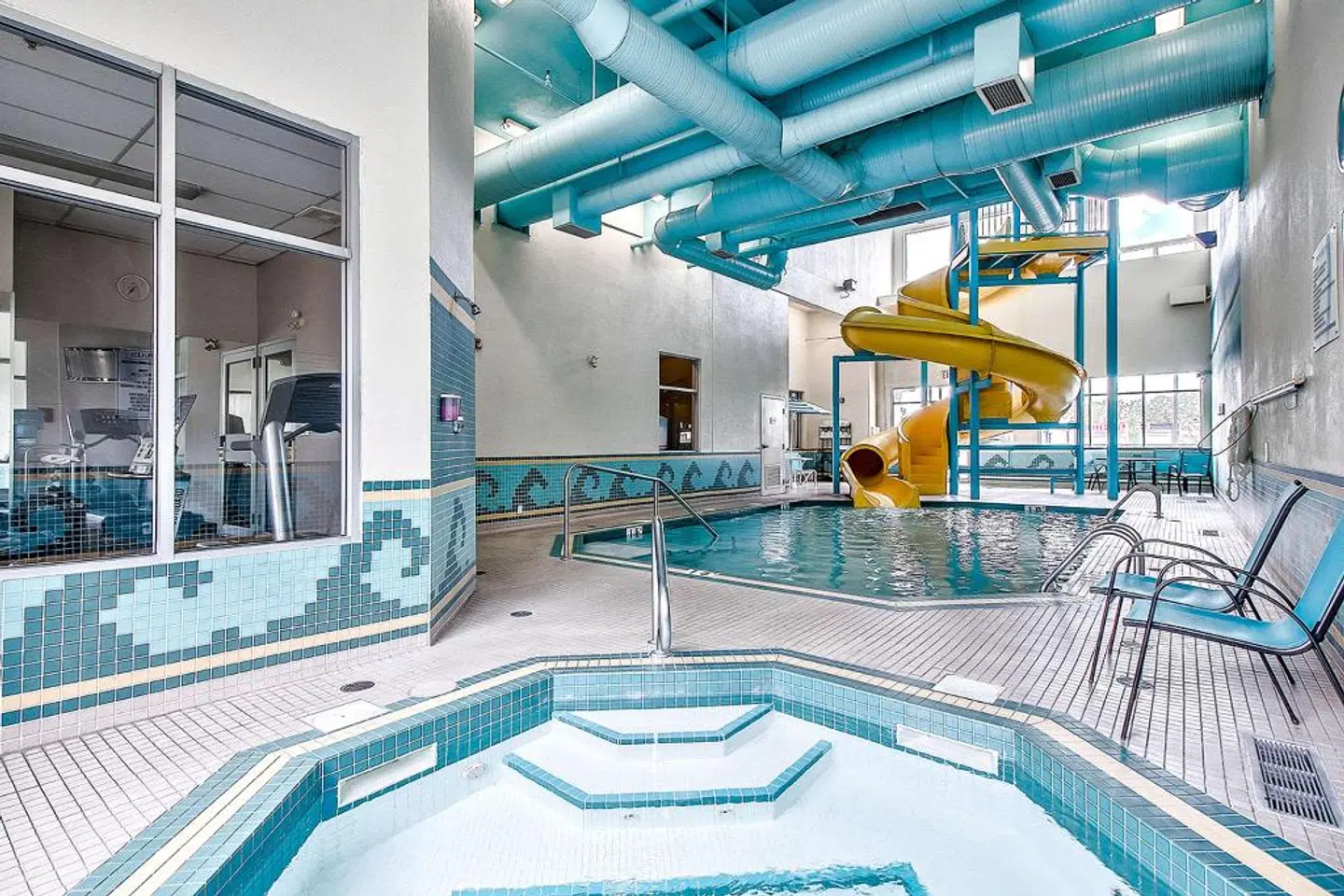 Comfort Inn & Suites South Hallenbad