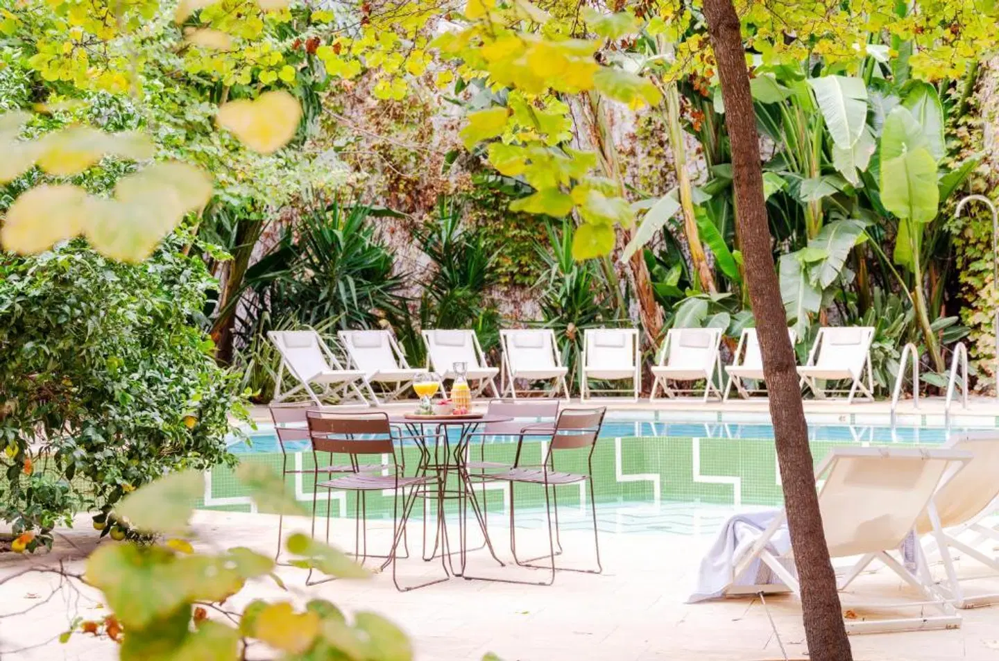 Aspasios Garden Apartments Terrasse
