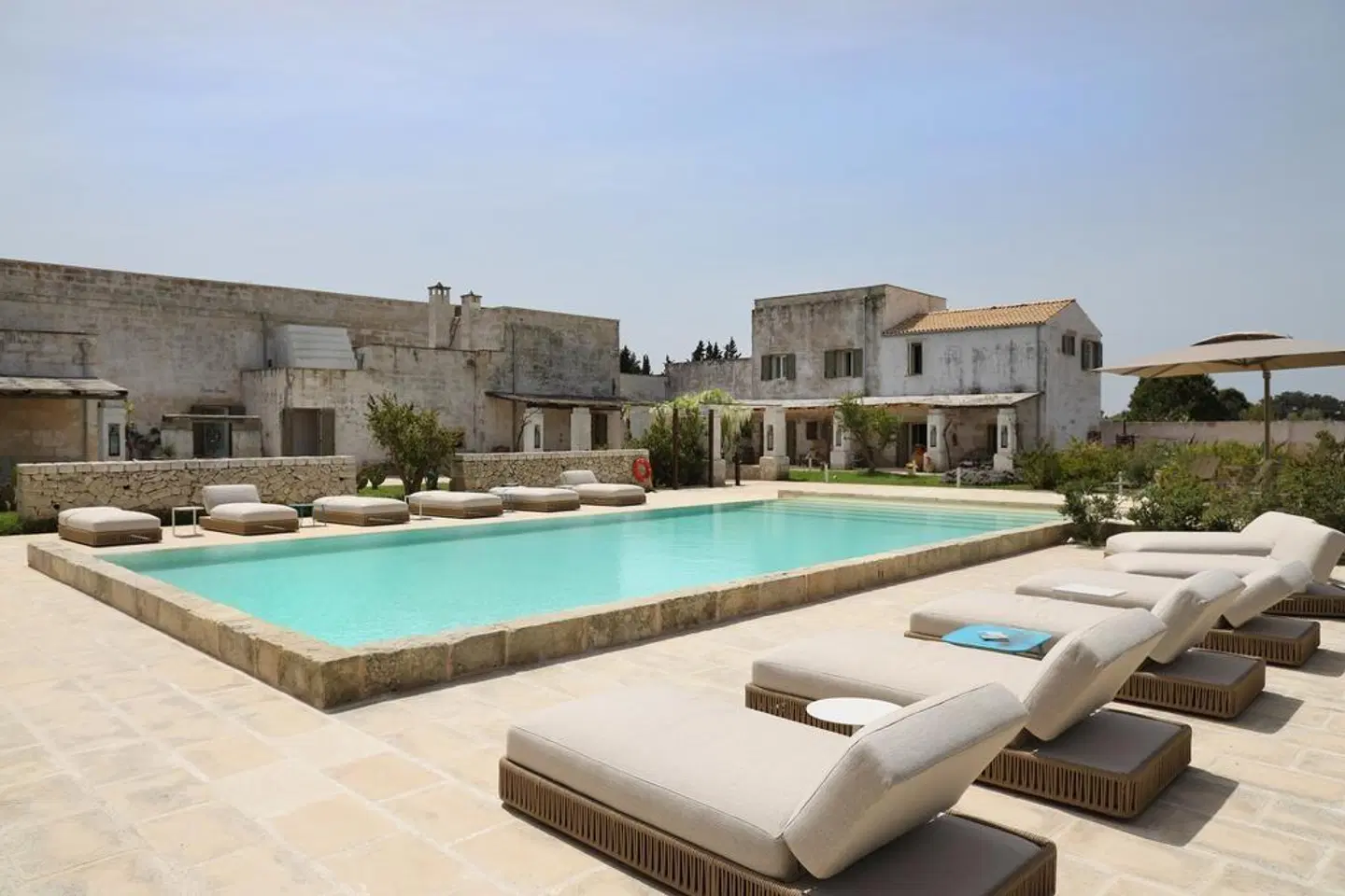 Borgo Sentinella OUTDOOR_POOL