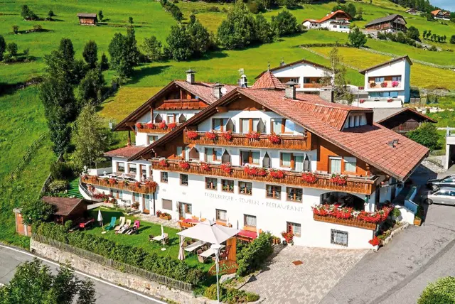 Naturhotel Miraval EXTERIOR