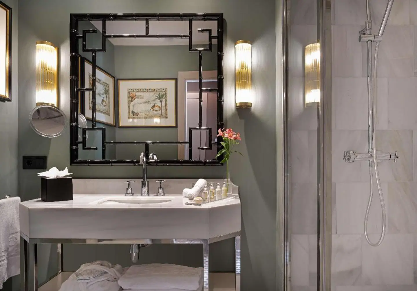 NH Collection Valencia Colón Badezimmer