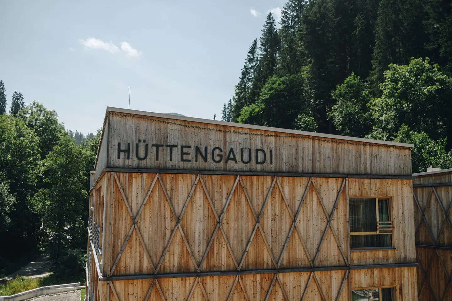Tirol Lodge EXTERIOR