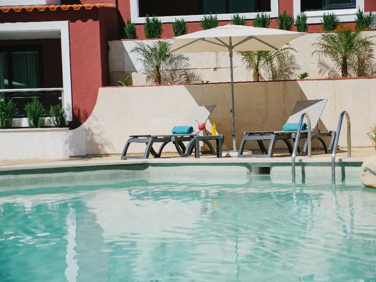 Topázio Mar Beach Hotel & Apartments OUTDOOR_POOL