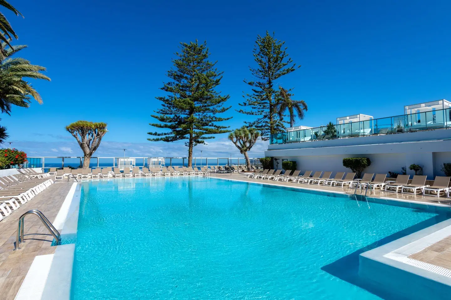Best Semiramis OUTDOOR_POOL
