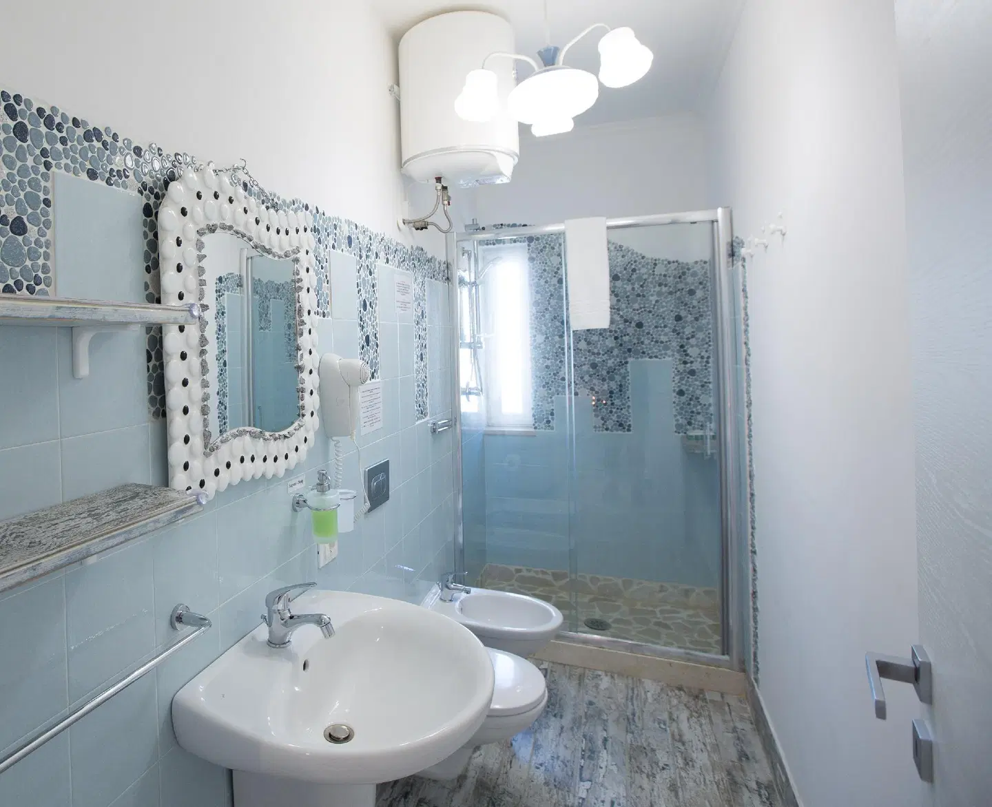 Versomare Suites Badezimmer