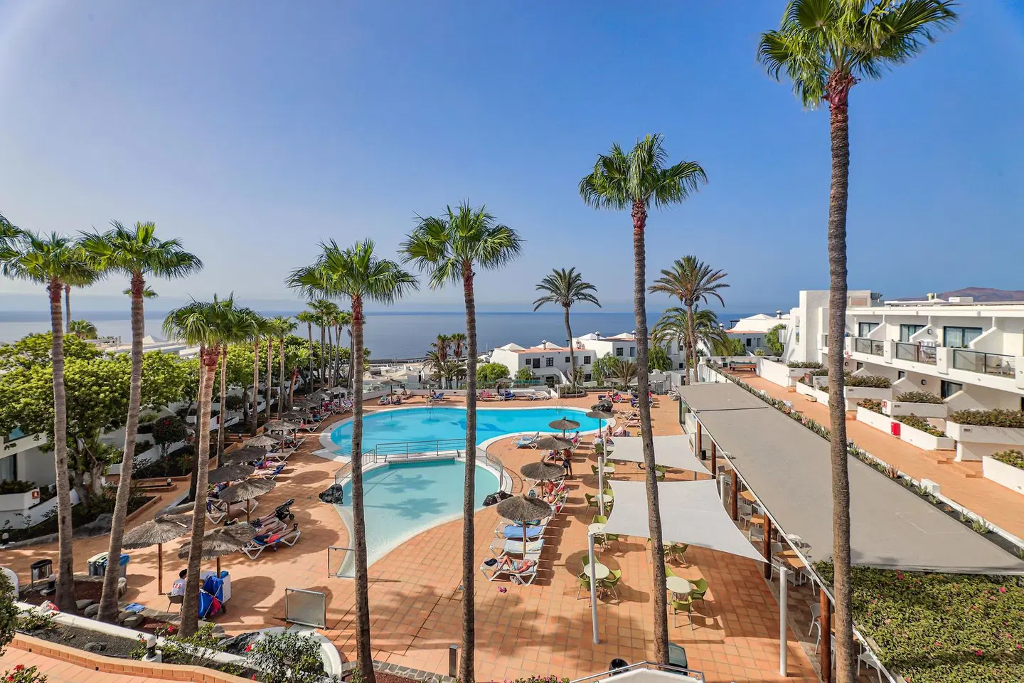 THB Flora OUTDOOR_POOL