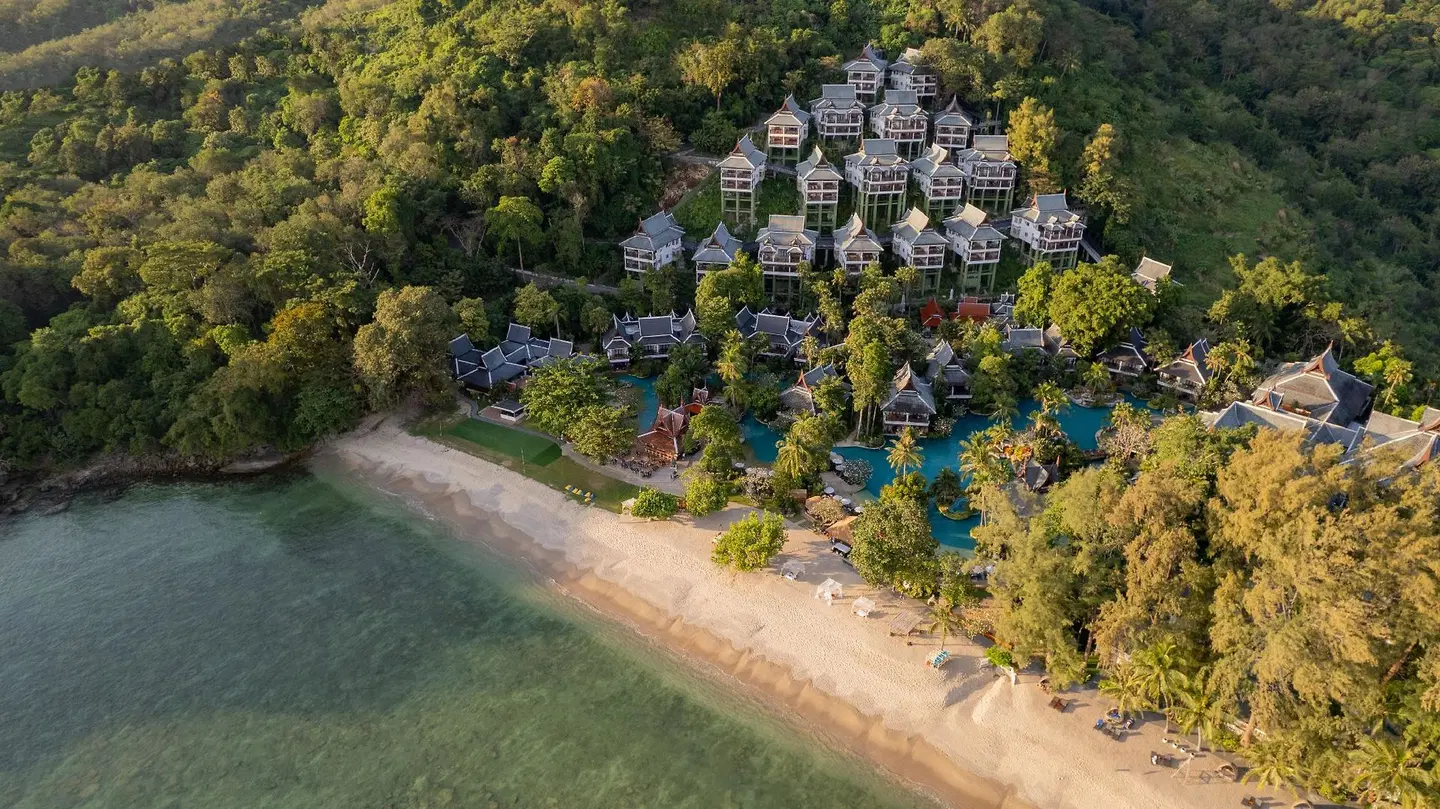 Thavorn Beach Village LANDSCAPE