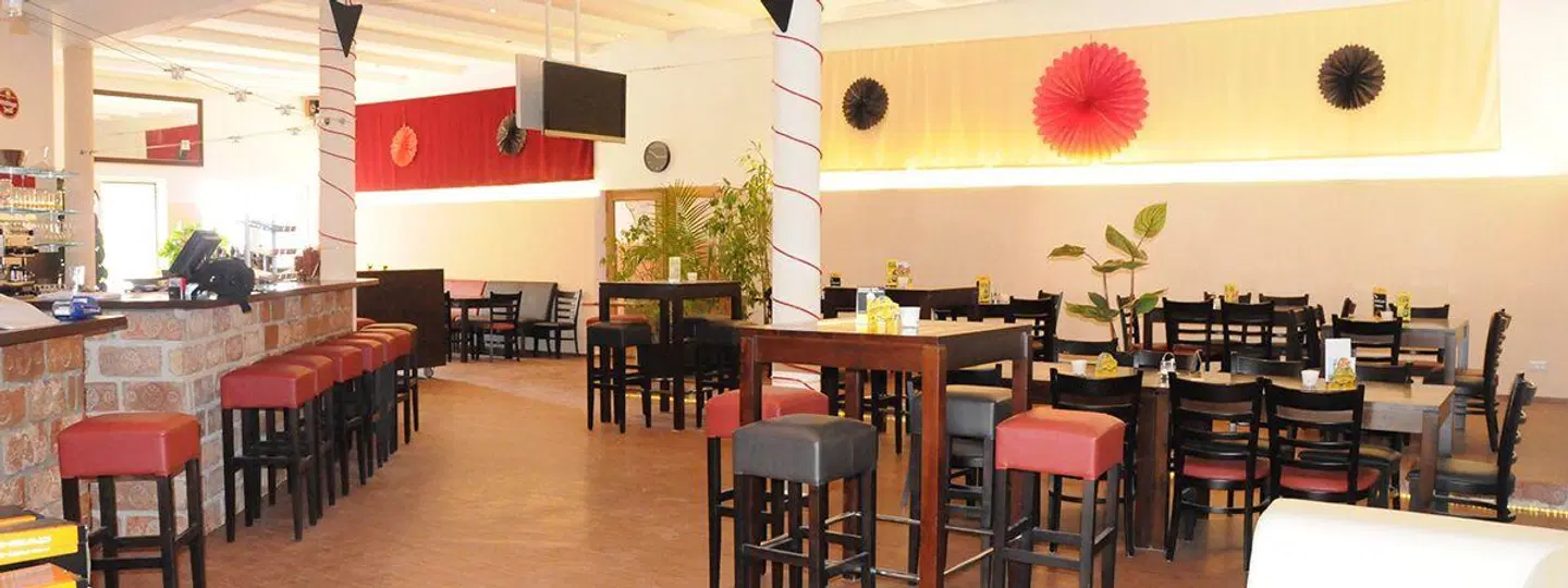 Hotel Khail Bar