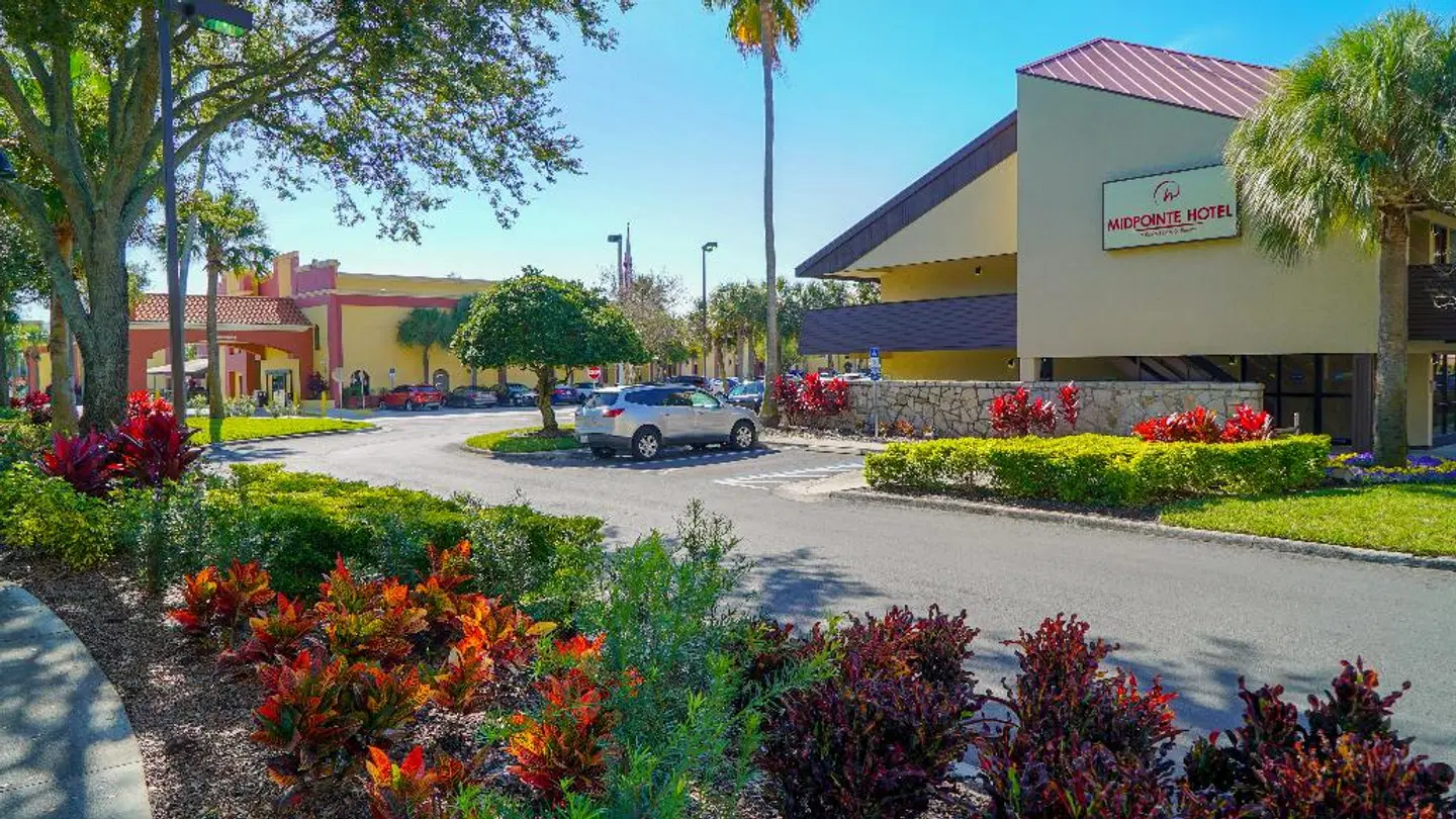 Midpointe Hotel by Rosen Hotels & Resorts EXTERIOR