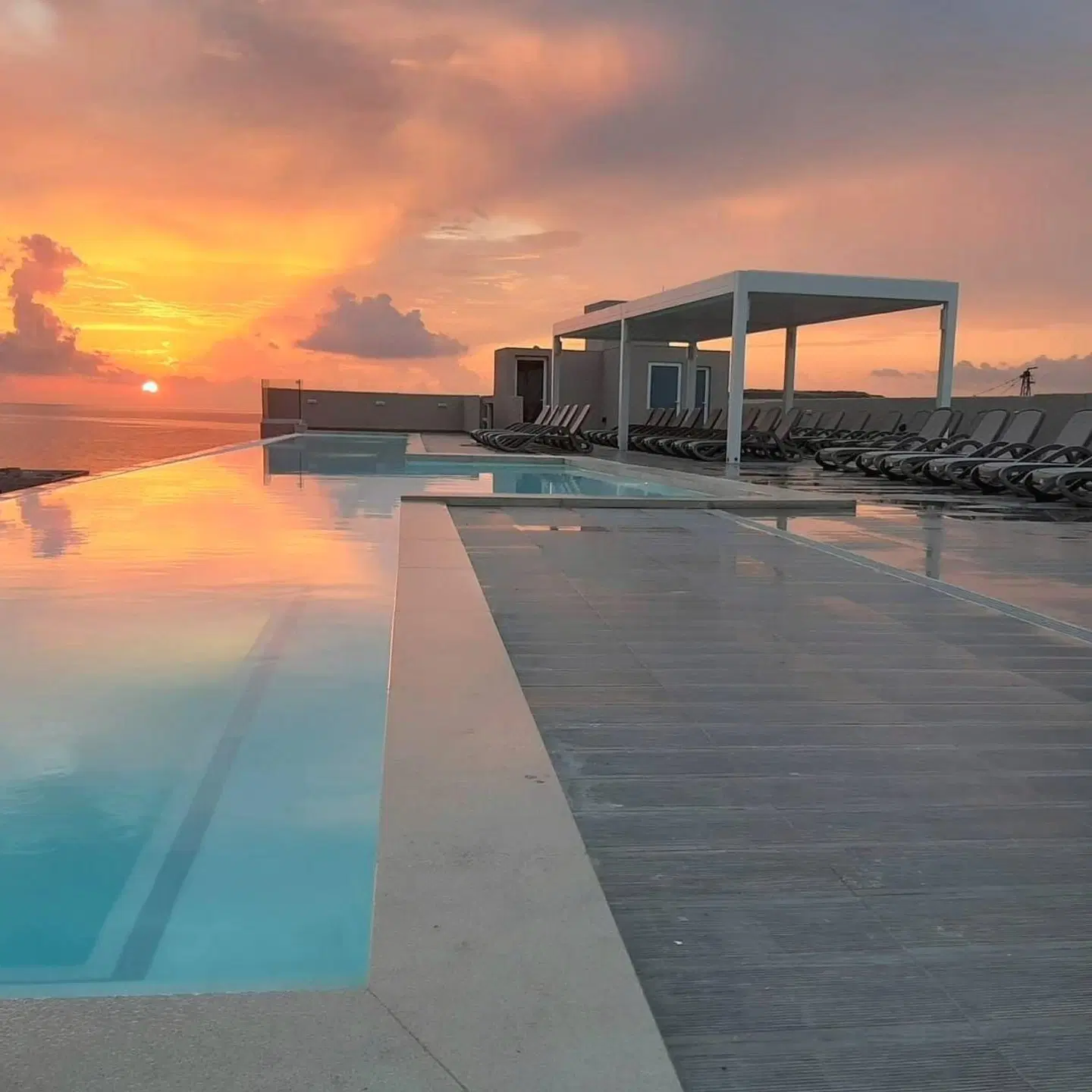 Mayflower Hotel Malta OUTDOOR_POOL