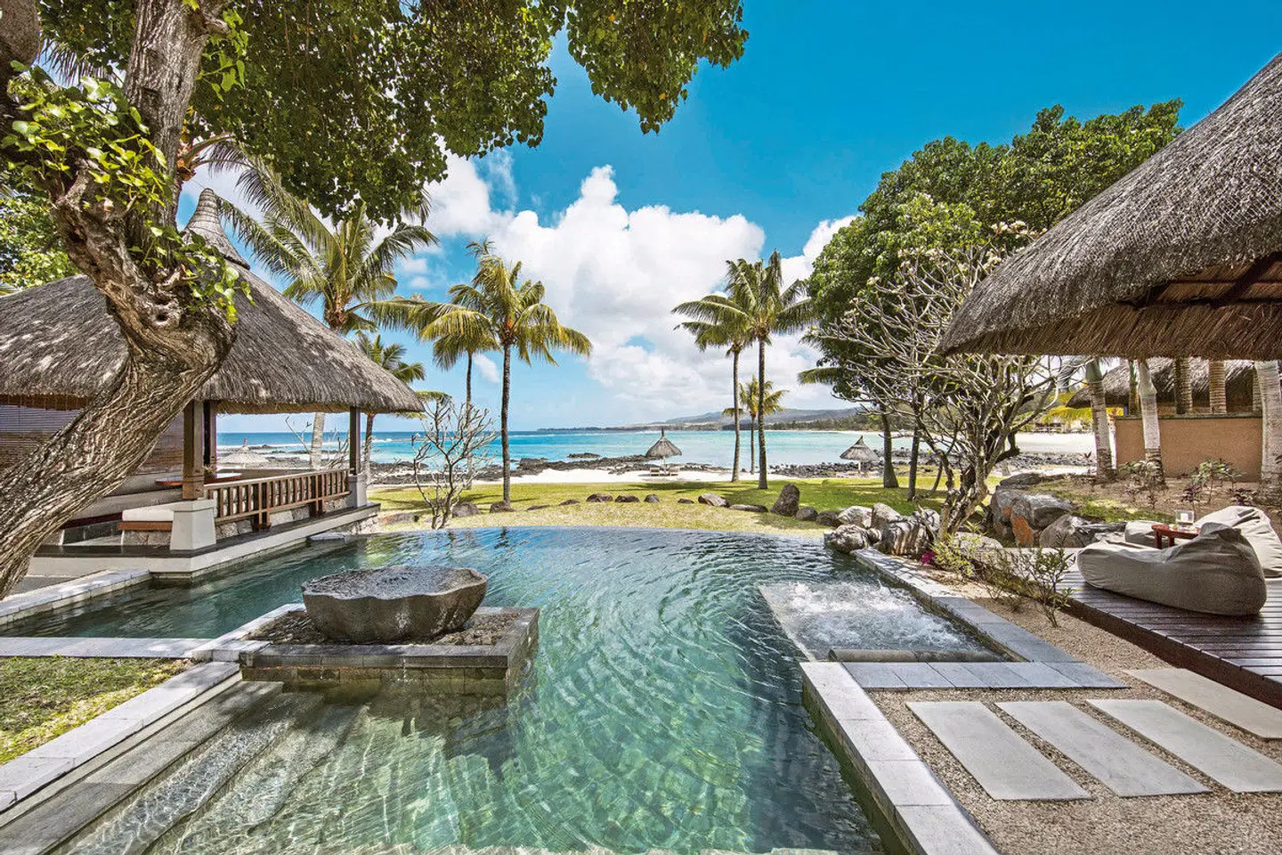 Shanti Maurice Resort & Spa OUTDOOR_POOL