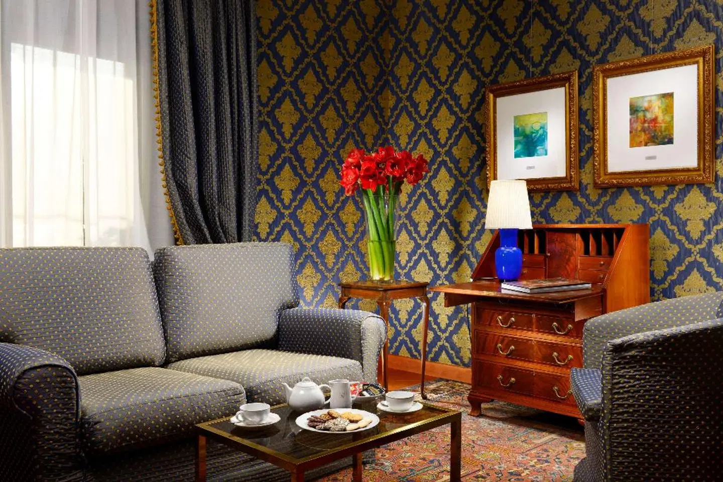Pierre Milano ROOM_EXAMPLE