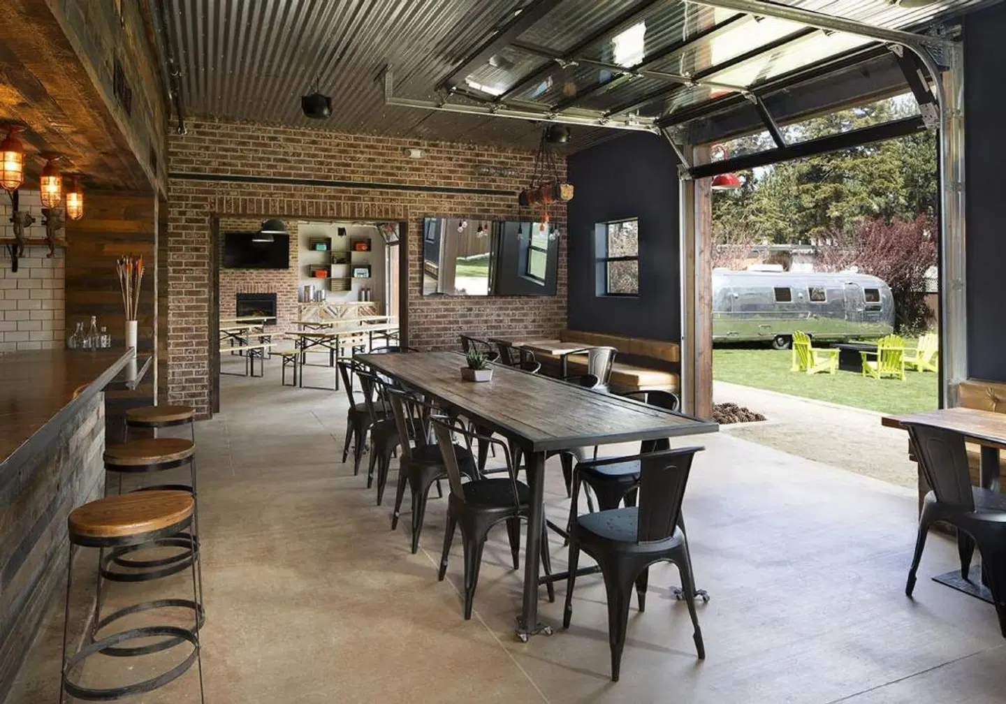 Basecamp Hotel Bar