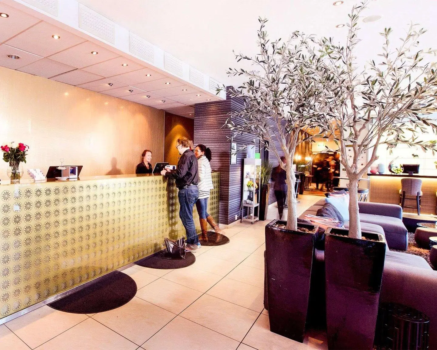 Home Hotel Aurora by Strawberry LOUNGE_LOBBY