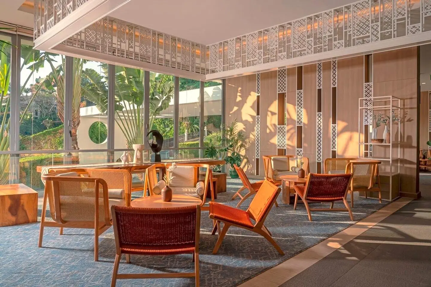 Andaman Beach Hotel Phuket - Handwritten Collection LOUNGE_LOBBY