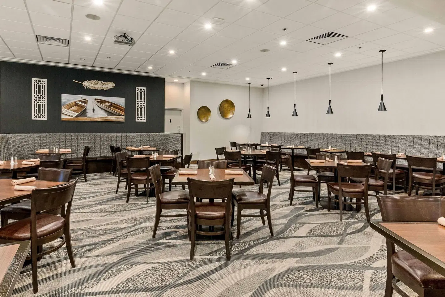 Best Western Premier Calgary Plaza Hotel & Conference Centre Restaurant