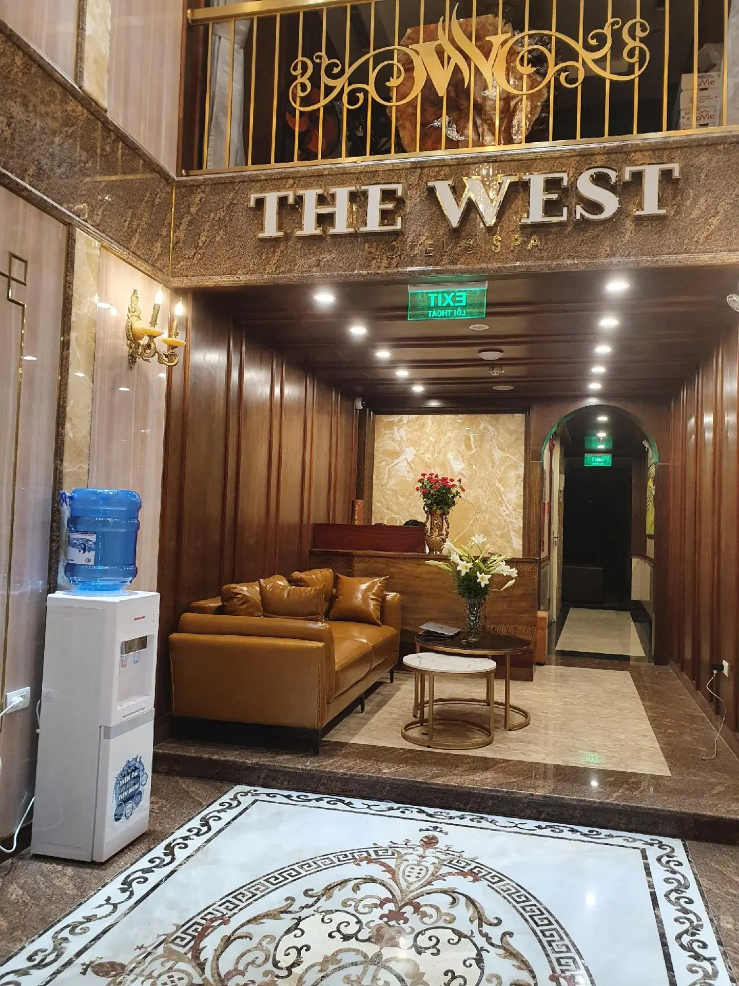 The West hotel and spa Restaurant