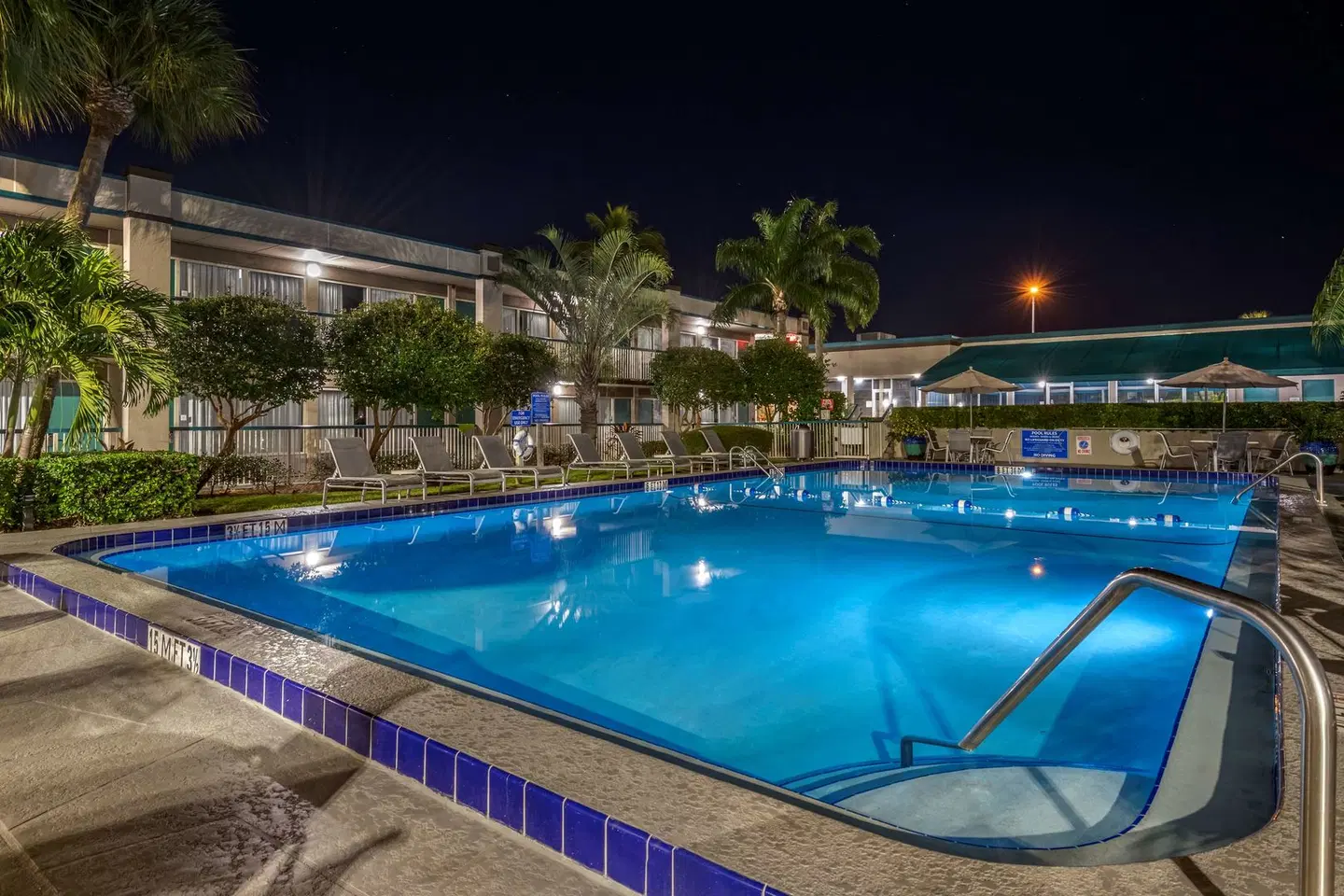 Best Western Downtown Stuart OUTDOOR_POOL