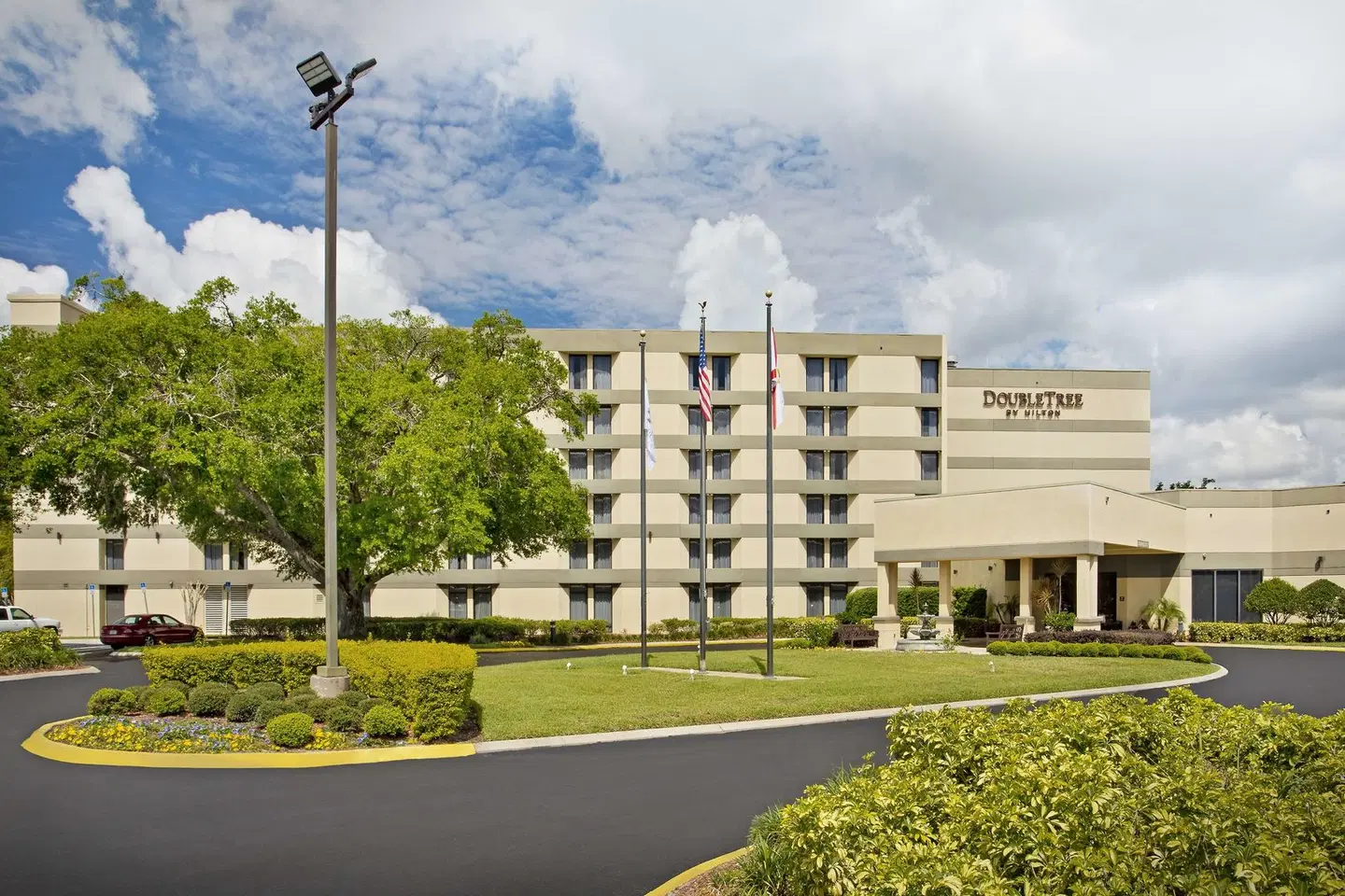 DoubleTree by Hilton Orlando East - UCF Area EXTERIOR