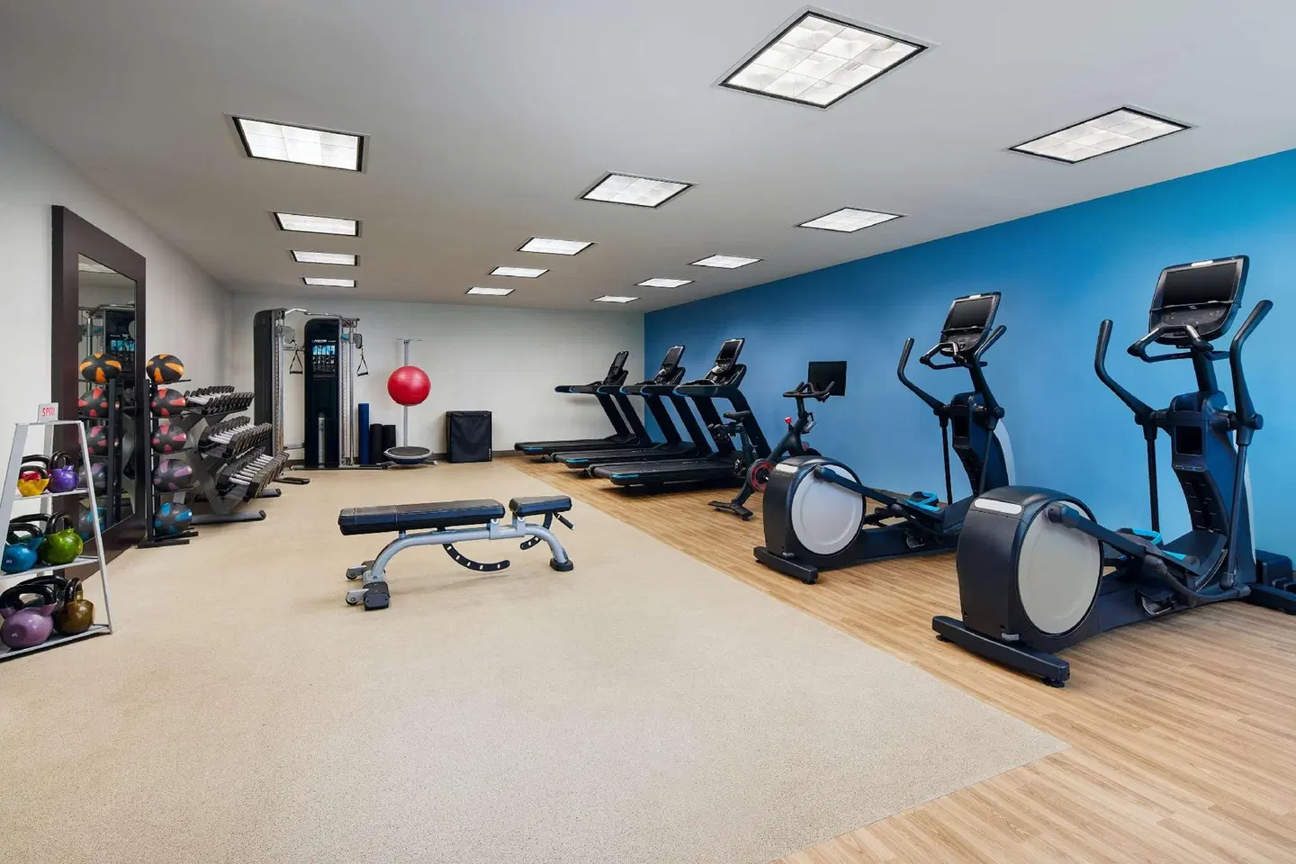 Embassy Suites by Hilton West Palm Beach - Central SPORTS_AND_LEISURE
