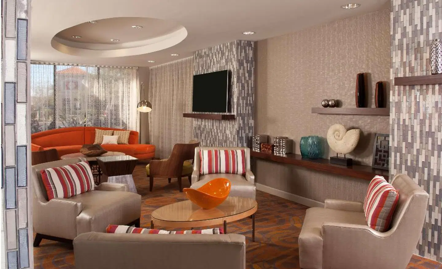Hampton Inn Orlando-International Airport Bar