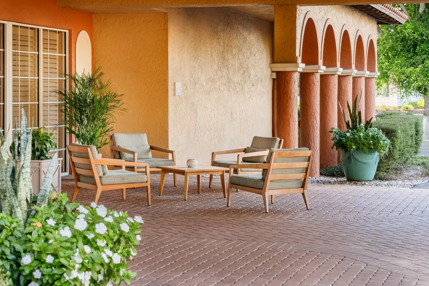 Inn of Naples, Tapestry Collection by Hilton Terrasse