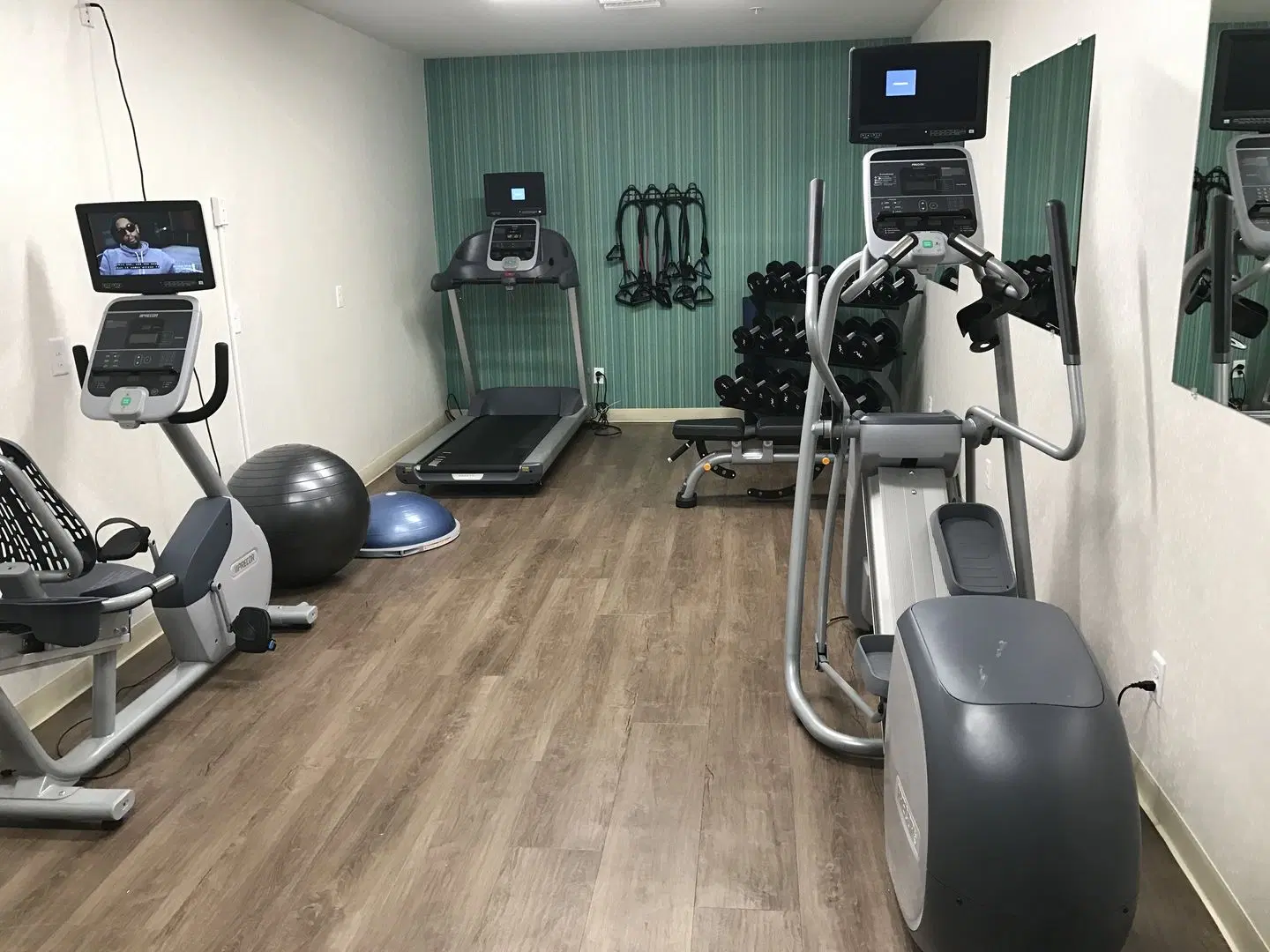 Holiday Inn Express Naples South - I-75 by IHG SPORTS_AND_LEISURE