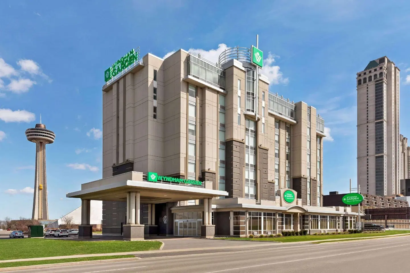 Wyndham Garden Niagara Falls Fallsview EXTERIOR