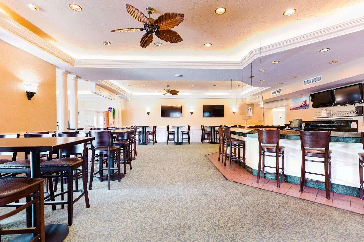 Radisson Resort at the Port Bar