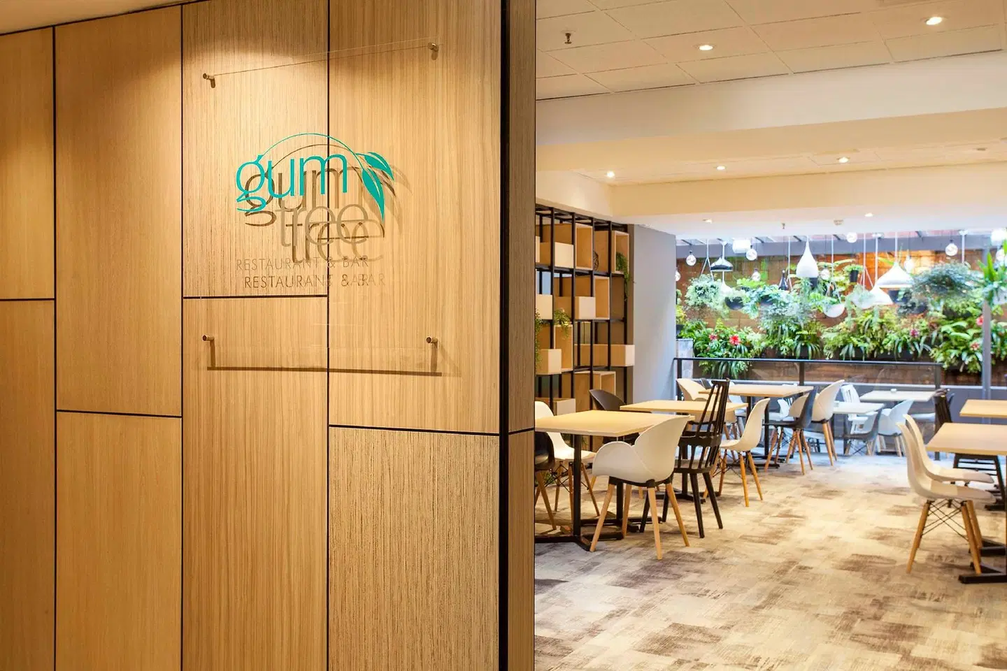 Metro Aspire Hotel, Sydney Restaurant