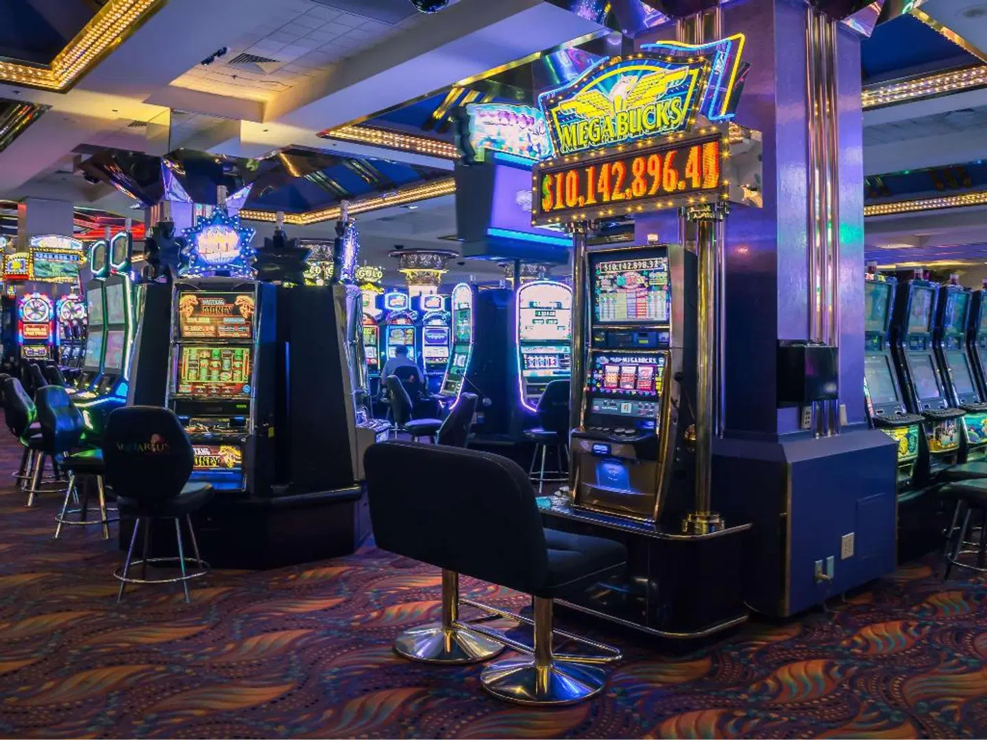 Aquarius Casino Resort Bar