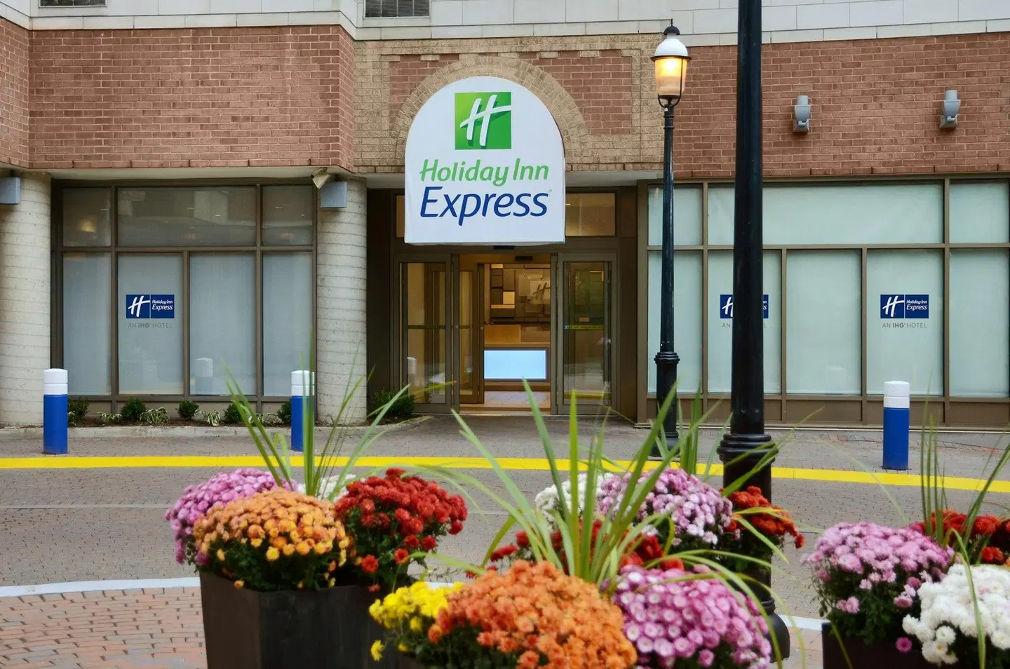 Holiday Inn Express Toronto Downtown by IHG Terrasse