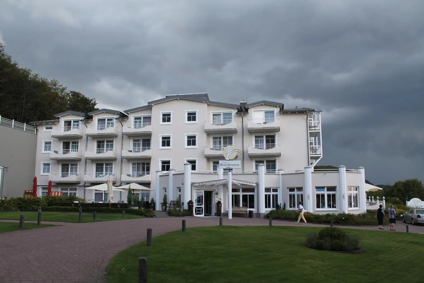 Bernstein EXTERIOR