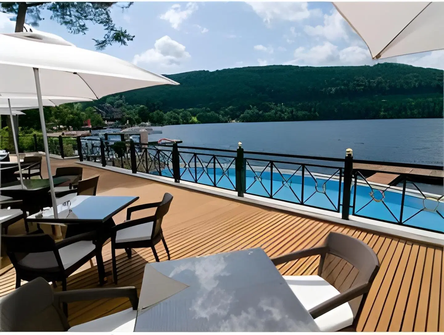 Treschers Schwarzwaldhotel am See Terrasse