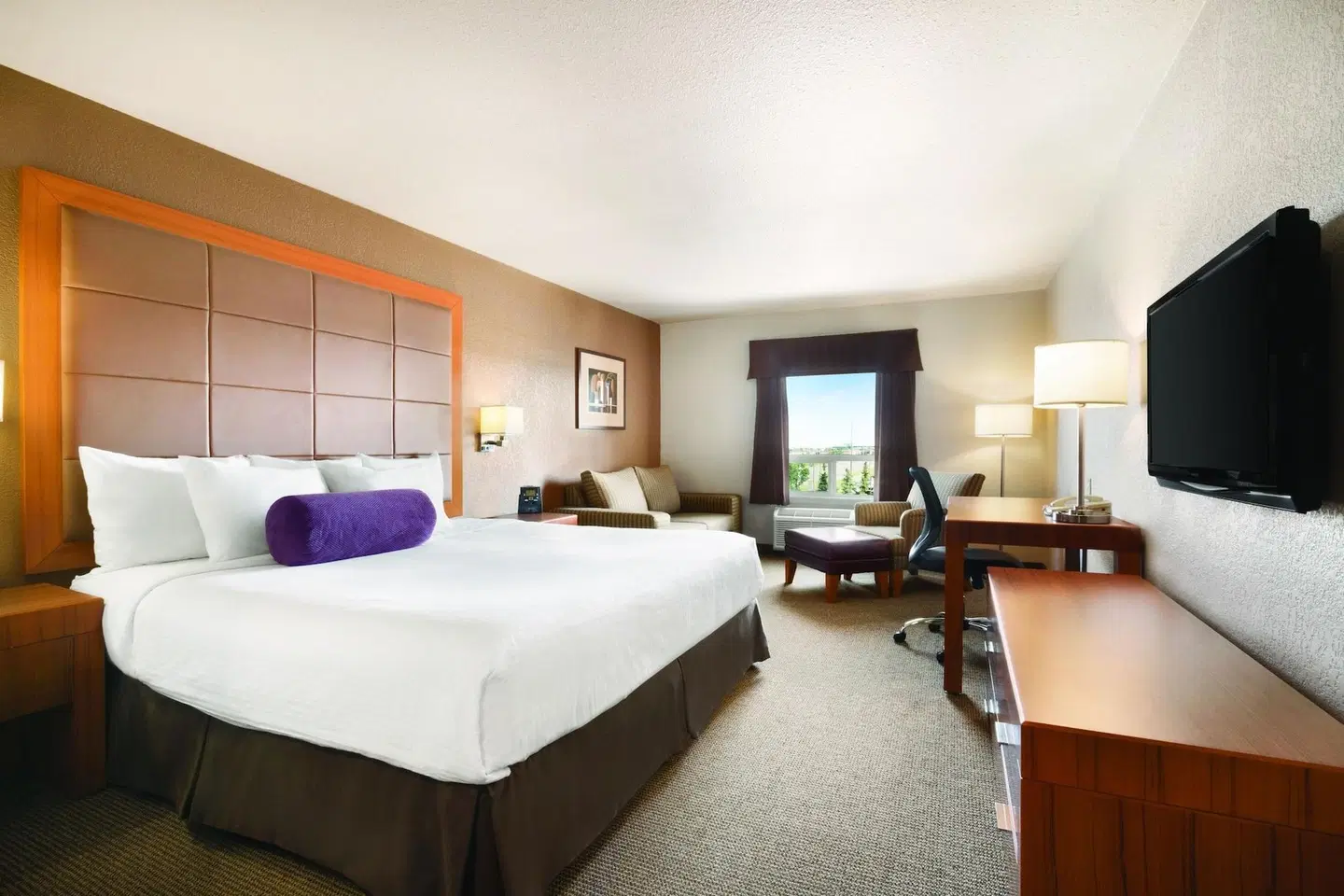 Days Inn by Wyndham Red Deer ROOM_EXAMPLE