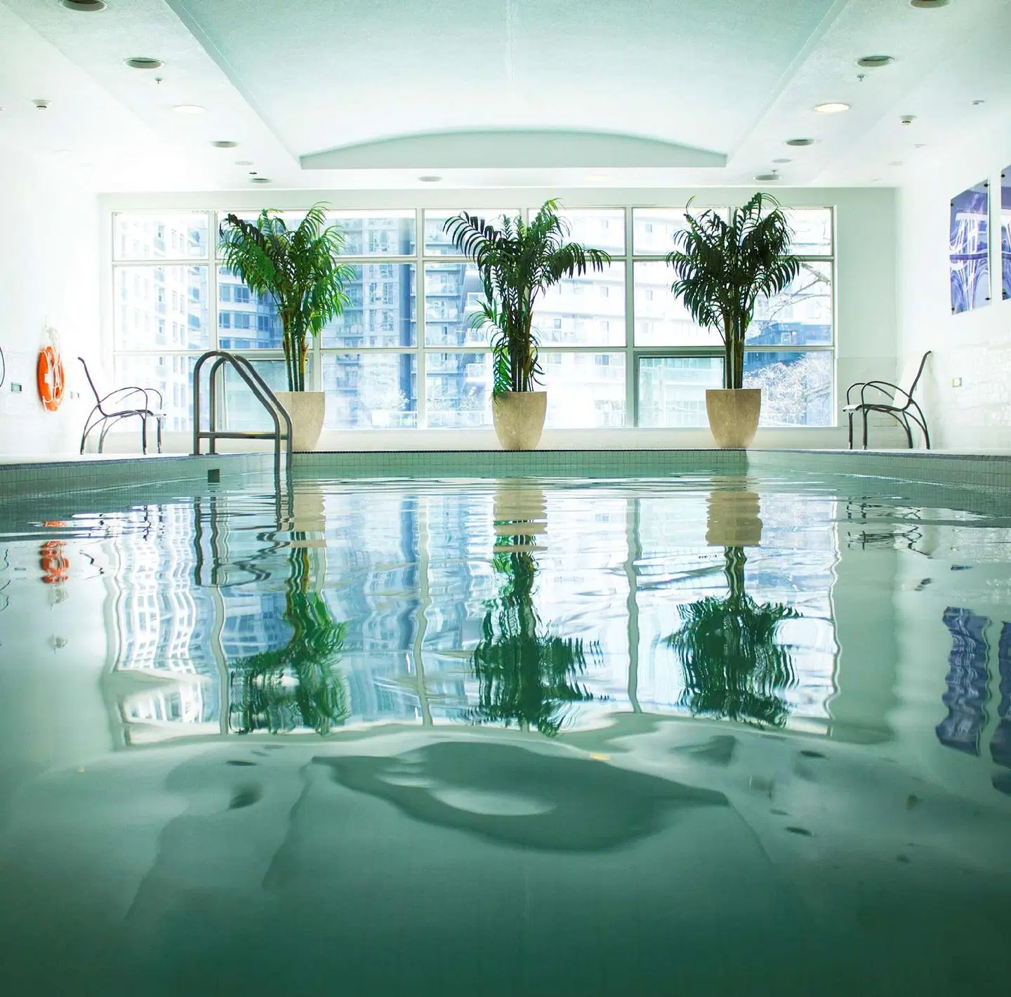 The SoHo Hotel & Residences Hallenbad