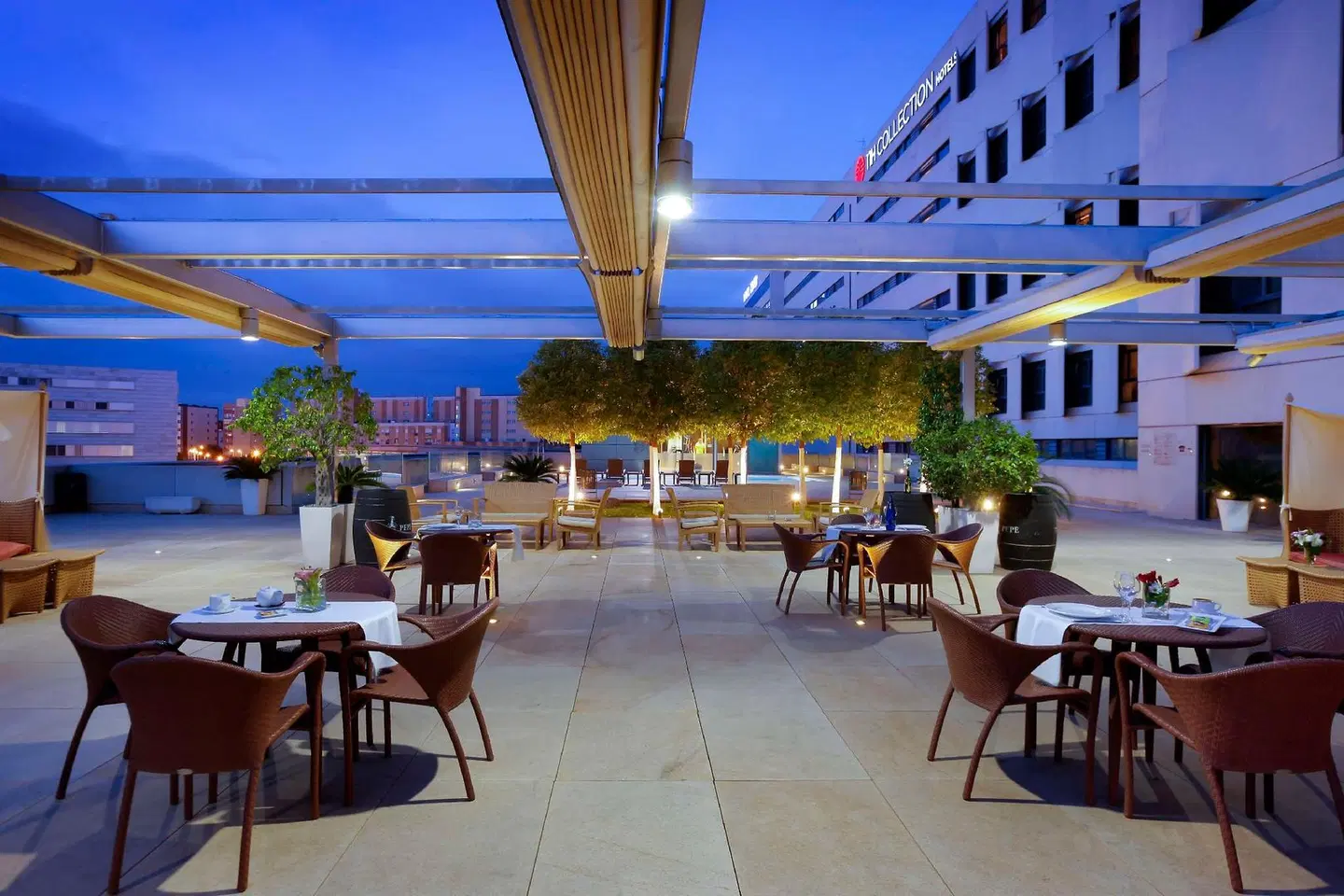NH Collection Sevilla Terrasse