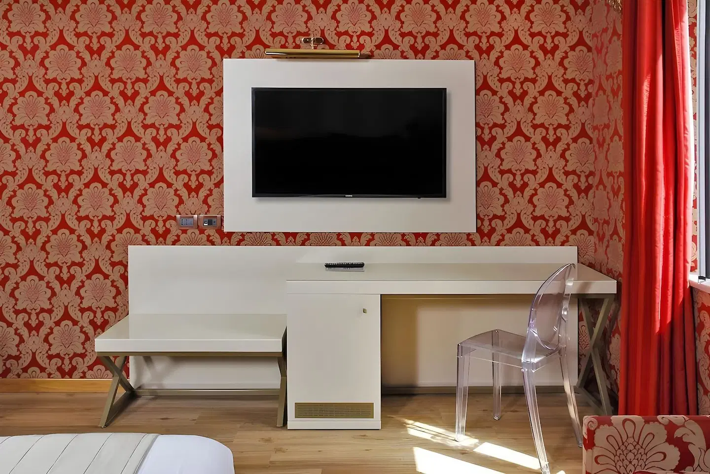 Arcangelo ROOM_EXAMPLE