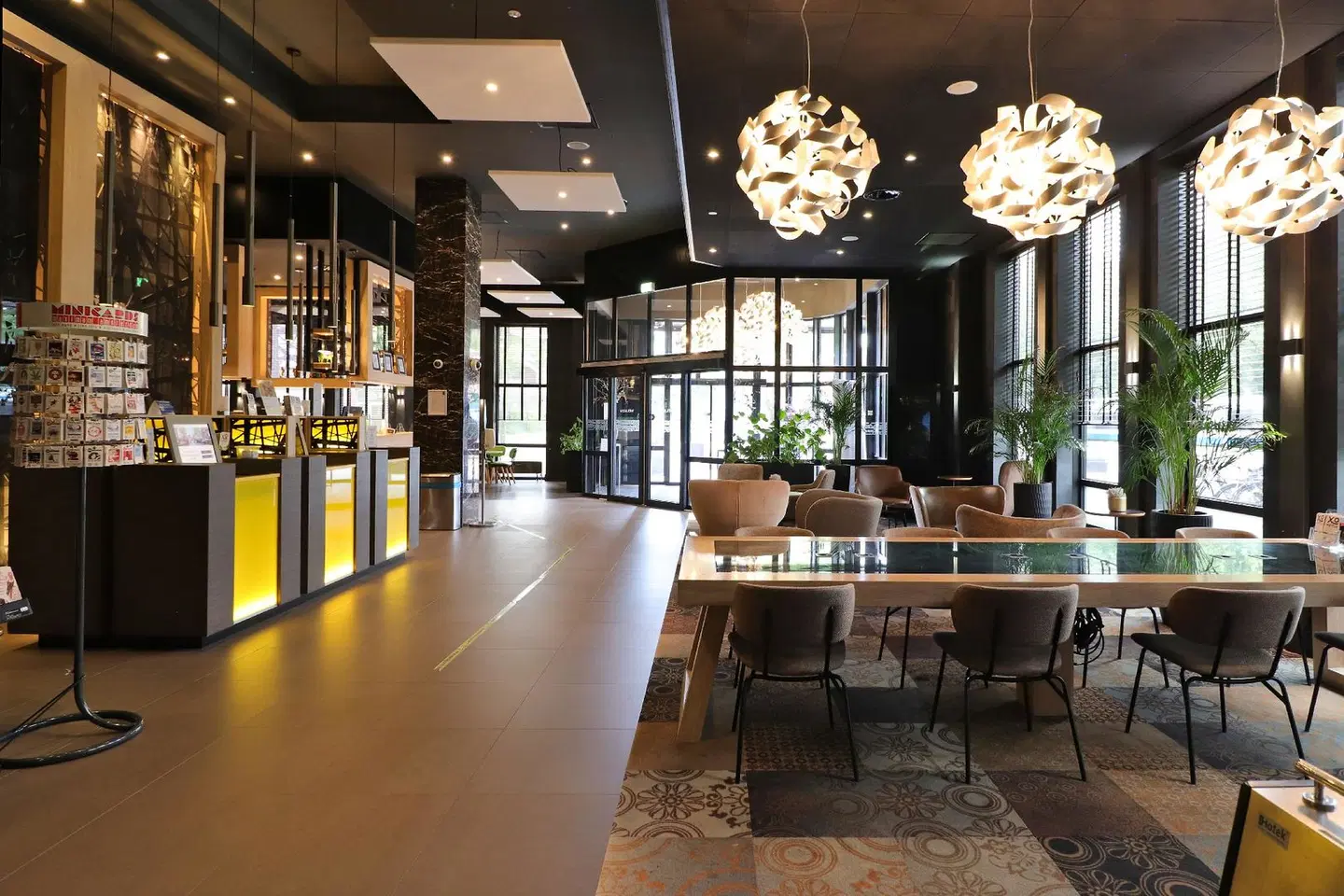XO Hotels Couture Bar