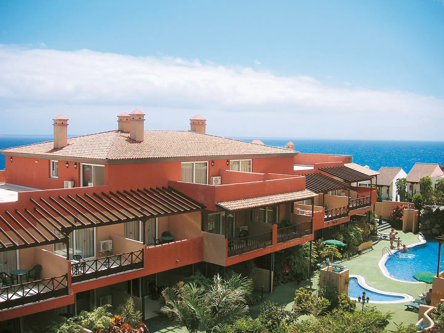 El Cerrito EXTERIOR