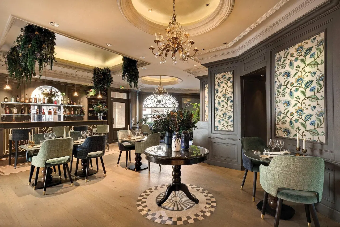 Chateau Frontenac Bar
