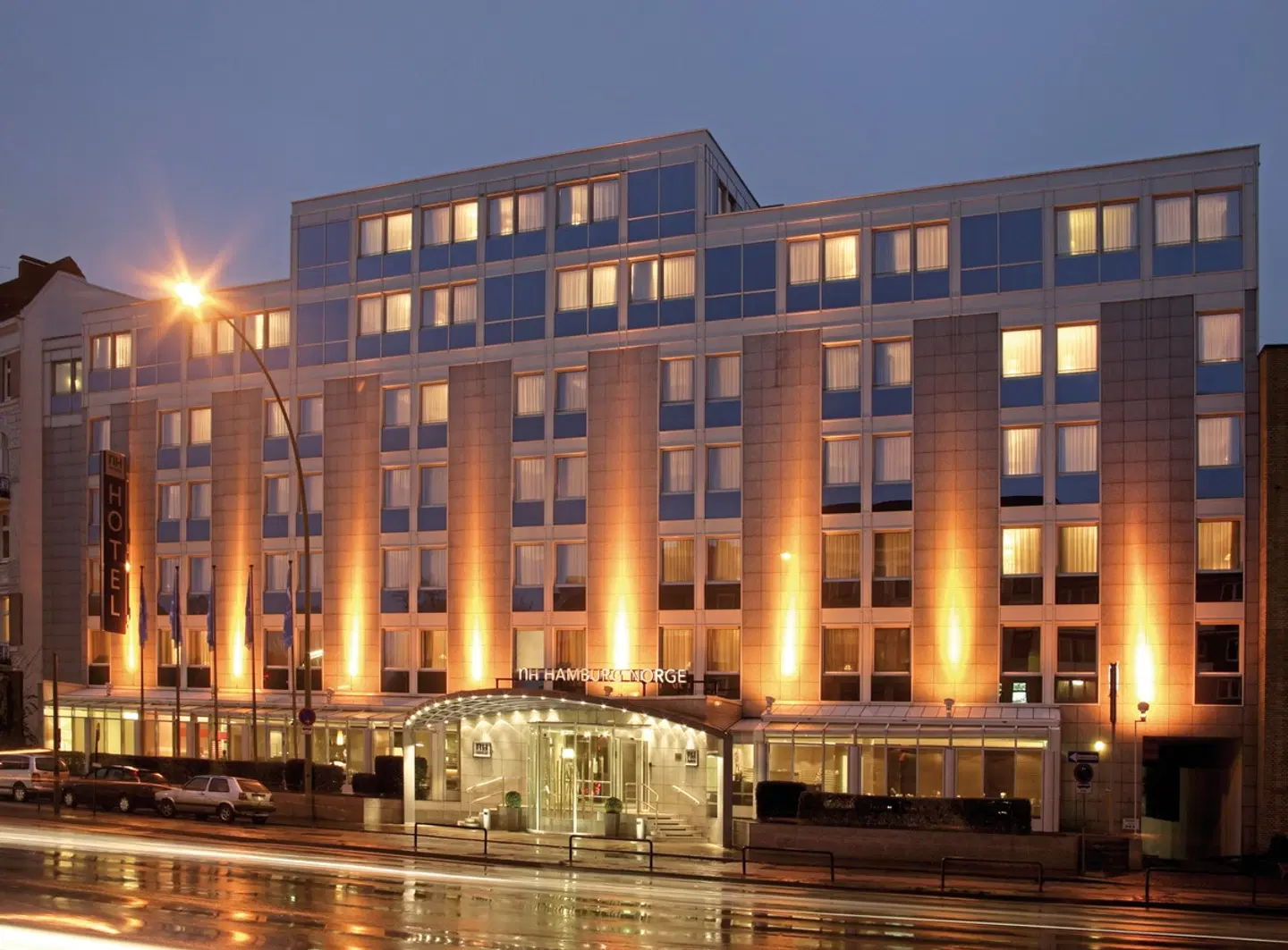 NH Hamburg Mitte EXTERIOR