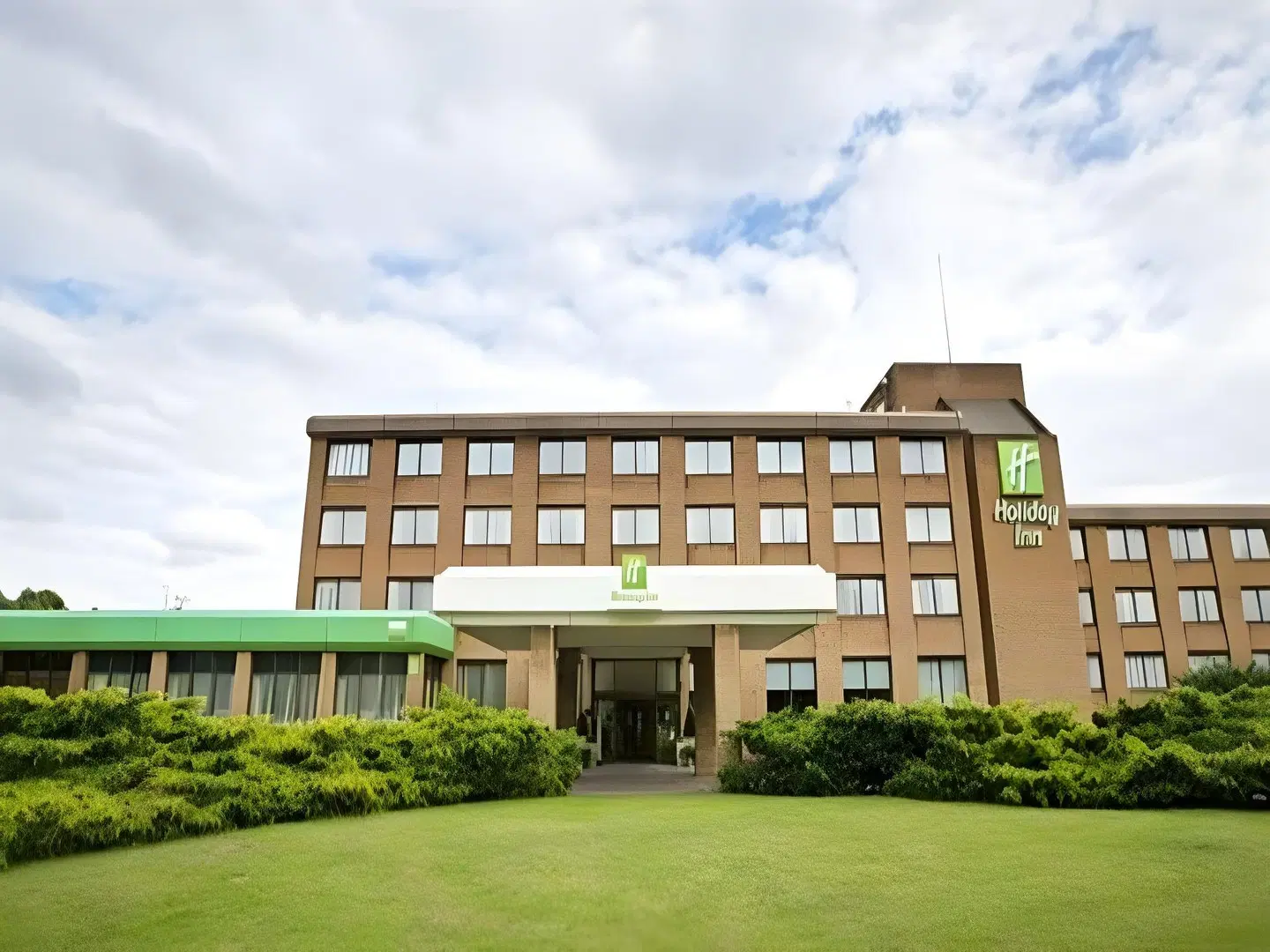 Holiday Inn Peterborough West by IHG EXTERIOR