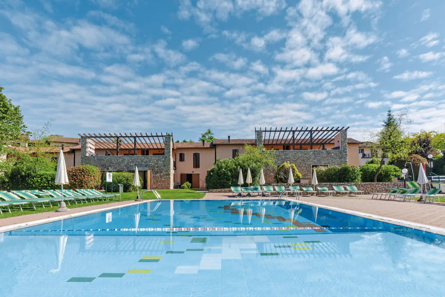 Golf Residence OUTDOOR_POOL