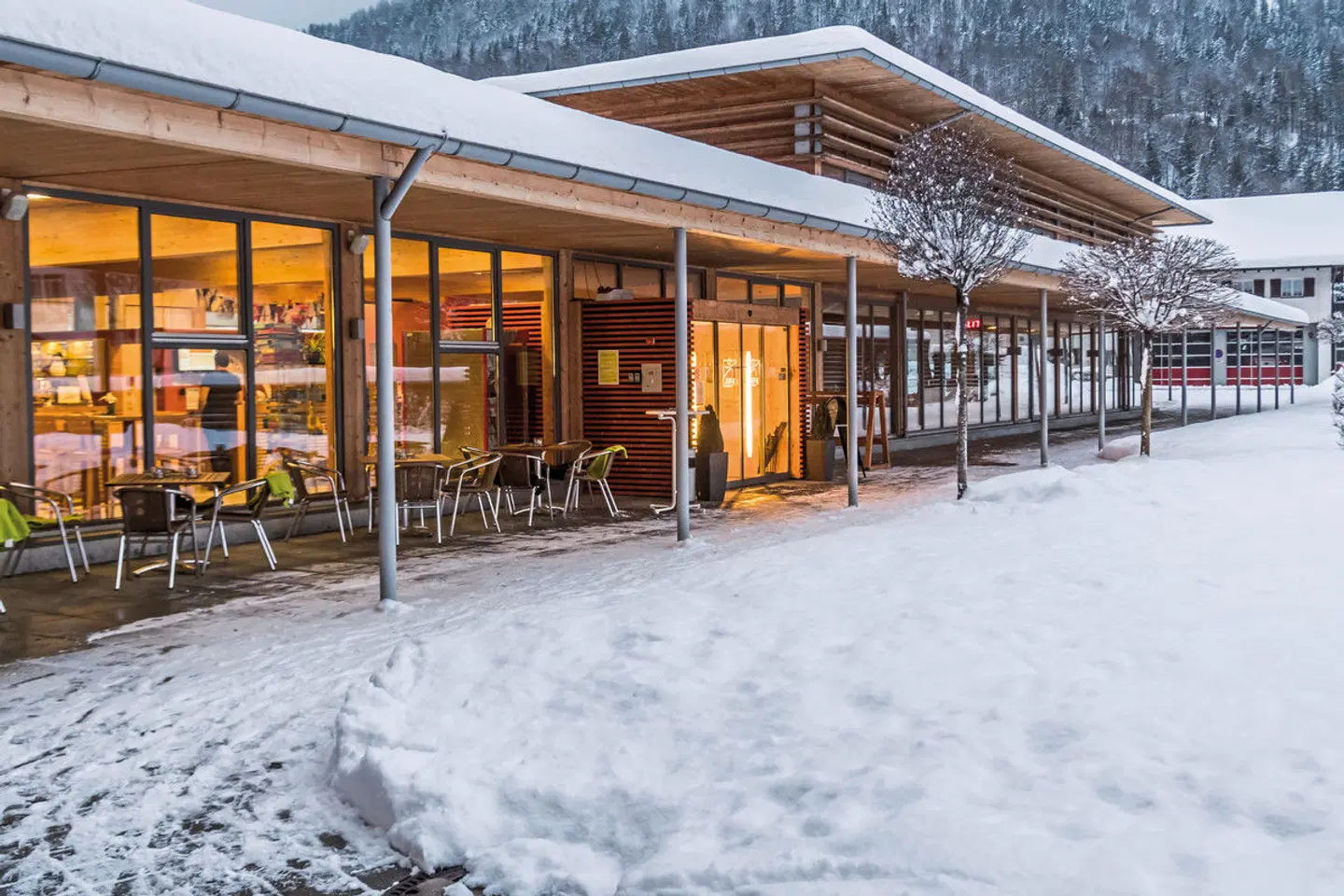 JUFA Hotel Montafon Terrasse