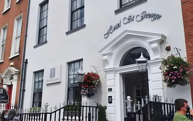 St. George EXTERIOR