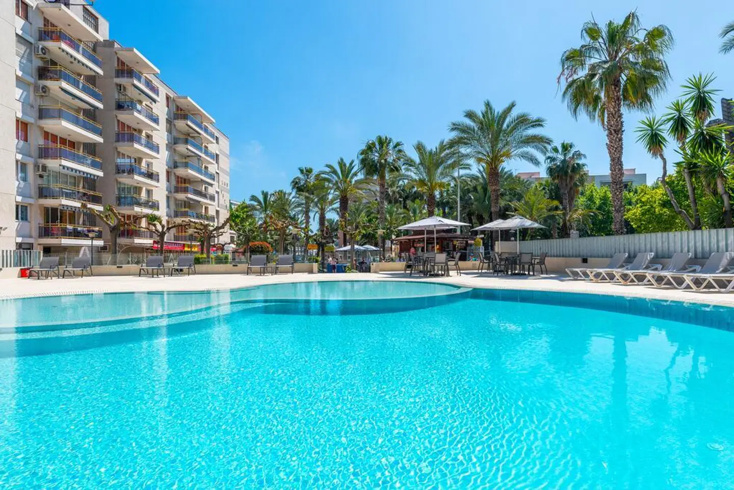 Salou Playa Family Suites by Rentalmar OUTDOOR_POOL