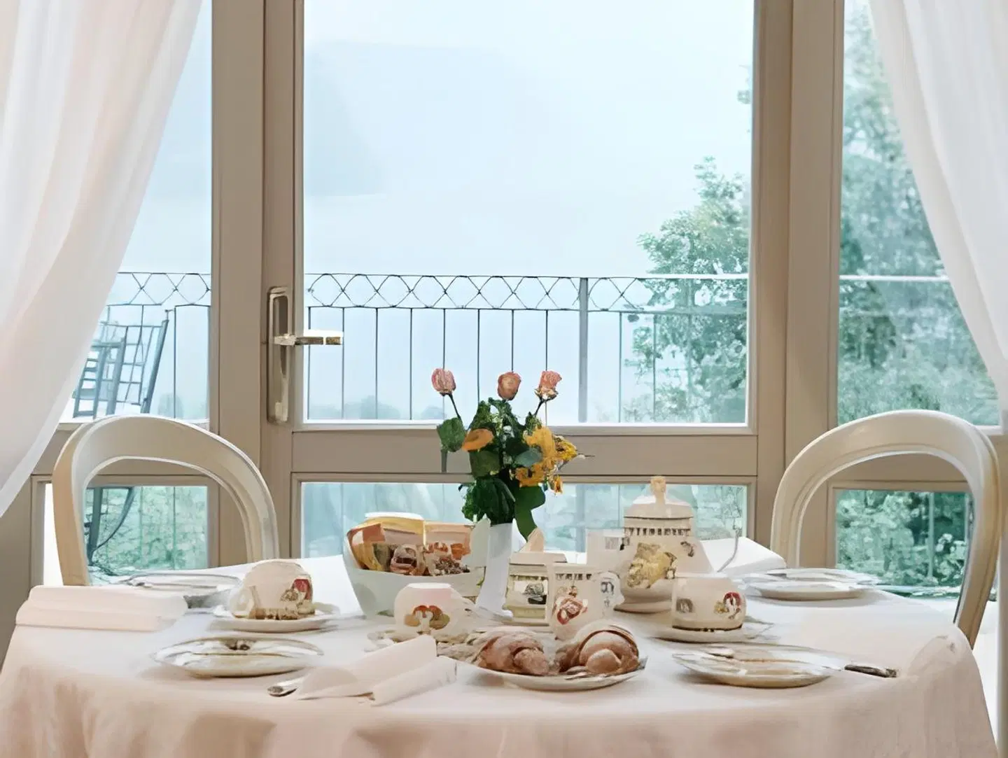 Romantik Hotel Relais Mirabella Iseo Terrasse