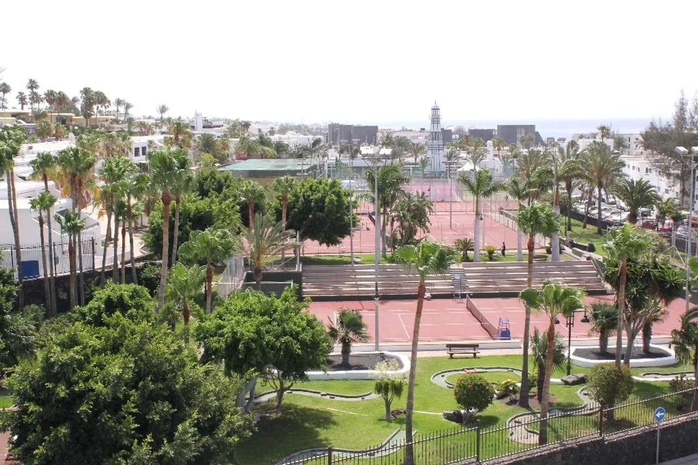 Apartamentos Arena Dorada Garten