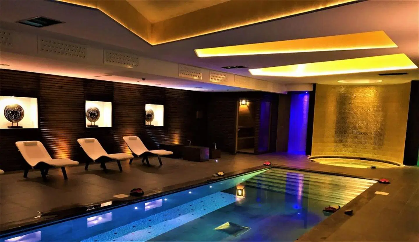 Hotel Mirasole International Hallenbad